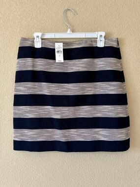 NWT Ann Taylor Loft Navy and Grey Striped Mini Skirt Size 10